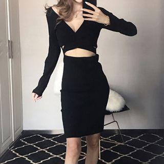 Cut Out Long-sleeve Knit Sheath Dress Black - One Size