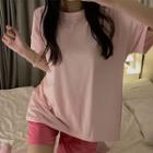Set : Short-sleeve Plain T-shirt & Shorts