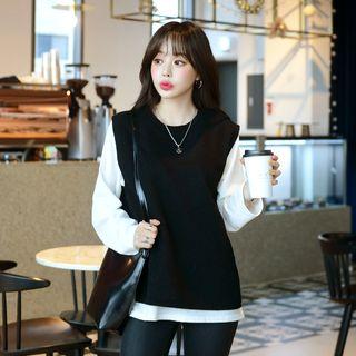 Set: Sleeveless Top + Plain / Stripe T-shirt