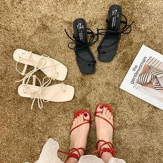 Toe-ring Block Heel Sandals