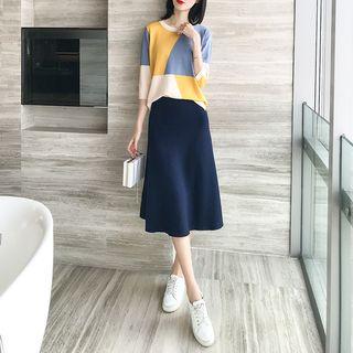 Color Block 3/4 Sleeve Pullover / Plain Midi A-line Skirt / Set