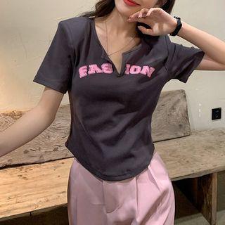 Short Sleeve V-neck Letter Print Cropped Top