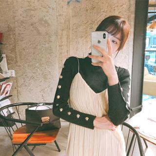 Button-trim Slim-fit Knit Top