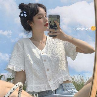 Short-sleeve V-neck Buttoned Crop Top