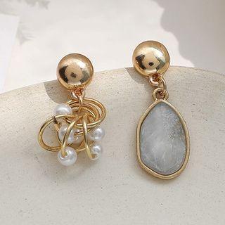 Non-matching Faux Pearl Acrylic Dangle Earring