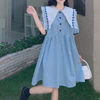 Short-sleeve Wide Collar Plaid Smock Dress