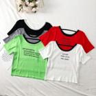 Open-back Lettering T-shirt