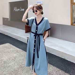 Short-sleeve V-neck Contrast Trim Maxi A-line Dress