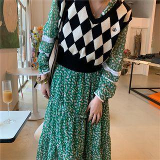 Long-sleeve Floral Printed Midi Dress / Plaid Knit Vest