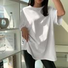 Short-sleeve Slit-hem Oversize T-shirt