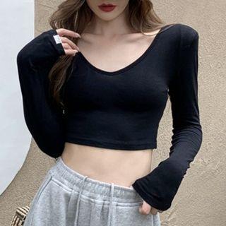 Plain U-neck Long-sleeve Cropped T-shirt