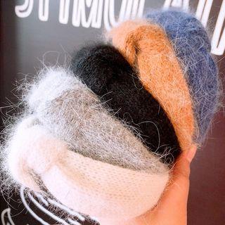 Woolen Knot Headband