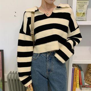 Long-sleeve V-neck Striped Knit Top Black & White - One Size