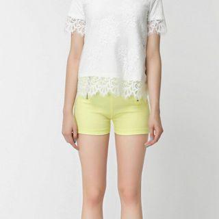 Plain Zip Shorts