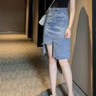 Asymmetric Frayed Hem Fitted Denim Skirt