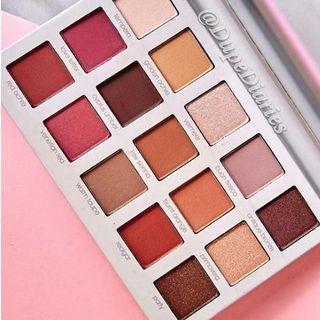 Beauty Creation  - Irresistible Eyeshadow Palette 15g