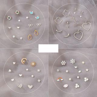 Set Of 5/7 Pairs: Earring (various Designs)
