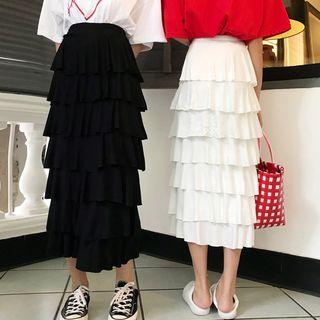 Lettering Short-sleeve T-shirt / Tiered Midi Skirt