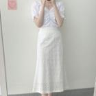 Short-sleeve V-neck Top / Lace Midi A-line Skirt