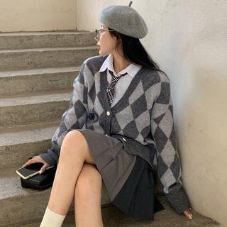 Argyle Cardigan / Shirt / Tie / Pleated Skirt