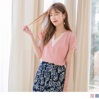 V-neck Panel Chiffon Top