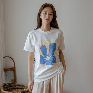 Letter Flower-illustrated T-shirt