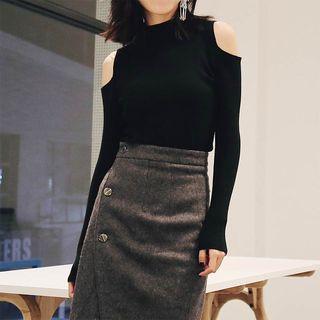 Long-sleeve Mock-neck Cold-shoulder Knit Top