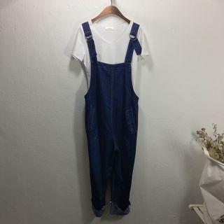 Set: Plain Short Sleeve T-shirt + Fray Hem Dungaree