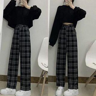 Plain Cropped Hoodie / Plaid Loose Fit Pants