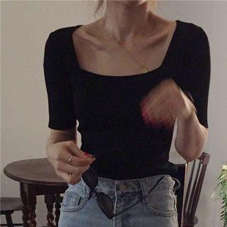 Short-sleeve Knit Top Black - One Size