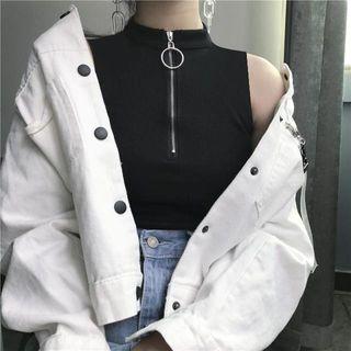 Sleeveless Mock-neck Half-zip Top