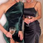 Long-sleeve One-shoulder Velvet Mini Sheath Dress
