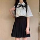 Plain Short-sleeve Shirt / Pleated Skirt