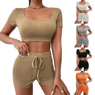 Set: Short-sleeve Square Neck Crop Top + Sweatshorts