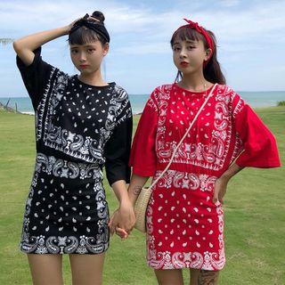 Set: 3/4-sleeve Print T-shirt + Print Mini Skirt