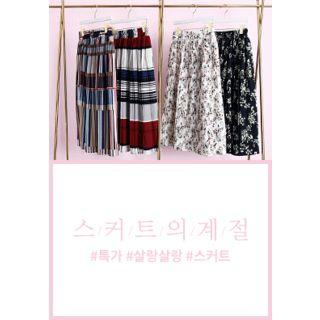 Accordion-pleat Pattern Midi Skirt