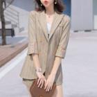 3/4-sleeve Striped Double Breasted Blazer / Dress Shorts