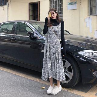 Plain Long-sleeve Slim-fit Top / Leopard Sleeveless Dress