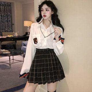 Striped Shirt / Plaid Pleated Skirt
