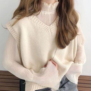 Dip-back Sweater Vest / Mock-neck Long Bell Sleeve Top