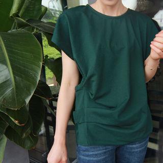 Short-sleeve Shirred-side Top