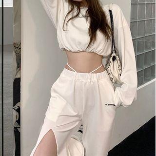 Cropped Sweatshirt / Cut-out High-waist Wide-leg Sweatpants