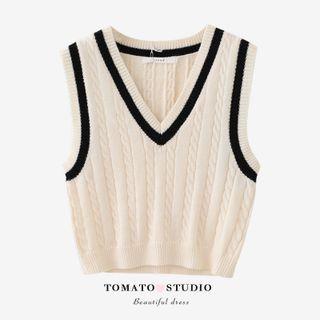 V-neck Two Tone Striped Cropped Vest