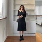 Contrast-collar Pleated Midi Knit Dress Black - One Size