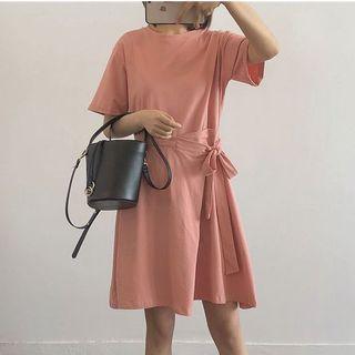 Short-sleeve Tie-waist A-line T-shirt Dress