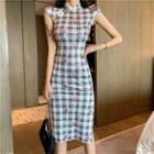 Plaid Cap-sleeve Slit Midi Qipao