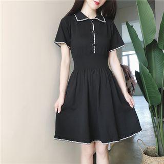 Short-sleeve Contrast-trim Collared A-line Dress