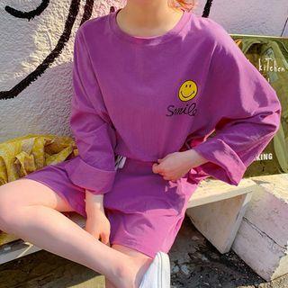 Plus Size Set: Smile Print T-shirt + Band-waist Shorts