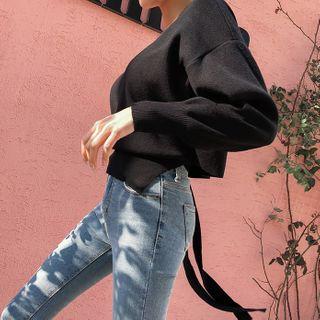 V-neck Self-tie Knit Top