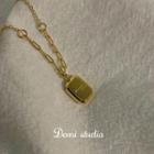 Rectangle Pendant Necklace Gold - One Size